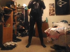 Getting dressed in zentai and crossdressing