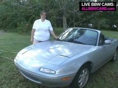 Bbw Bitch Cleans Her Chubby Pussy At Carwash