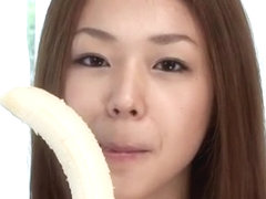 Sakura Hirota sucks cock while casting for porn