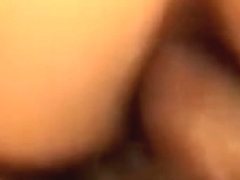 Les yeux bandes une amatrice jouit en etant enculee