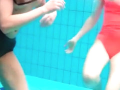 Exhibition a la piscine: La fin n'etait pas prevue