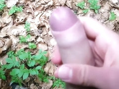 guy jerking off a huge dick and pouring himself with sperm