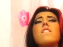 camgirl masturbating