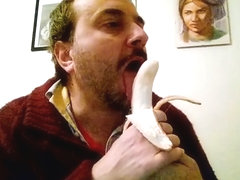 Kocalos - Banana blowjob