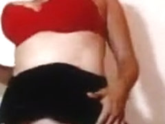 Amateur big tits clip shows me posing in underwear