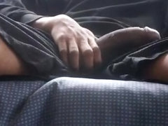 Chillin expecting for wifey