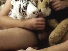 Leosco Lovin' (Plush Sex)