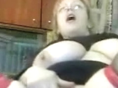 Chunky huge love muffins masturbating