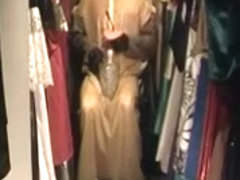 Franzi spielt im transparenten Gummi