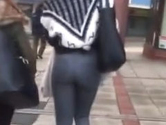 Hot Jeans Ass Ebony (Follow)