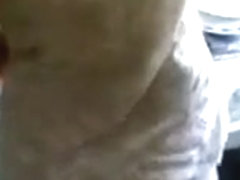 Algerian  slut gives a head