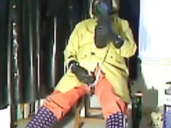 Another old video of myself wanking in rubber....what else! mmmm