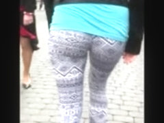 Amazing ass walking down the street