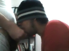 Sendo  puta na webcam